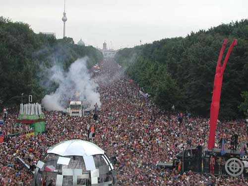 WA Notstromtechnik Mietstromaggregate auf der Loveparade